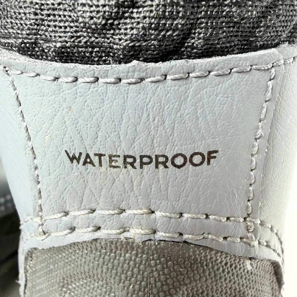 Columbia Youth Waterproof Winter Boots Grey Black Blue BY4972-011 Size 6